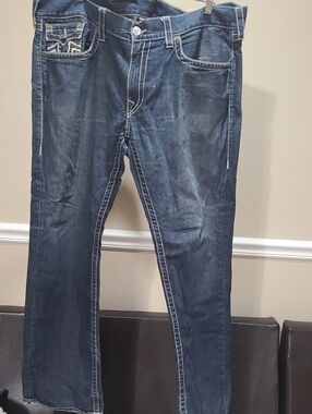 True Religion Men's Size 42 Indigo Straight-Leg Jeans with Contrast Stitching